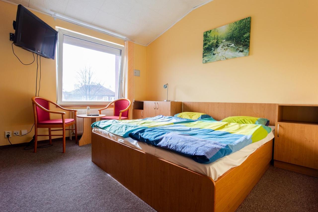 Penzion Skolicka Prag Exterior foto